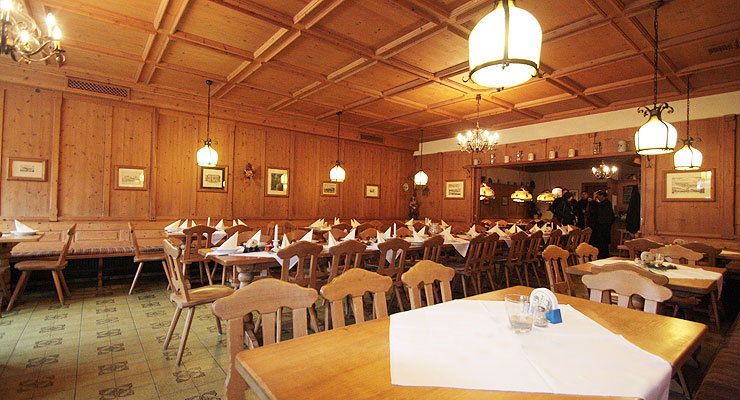 Der Saal der Paulanerstuben in Wasserburg am Inn